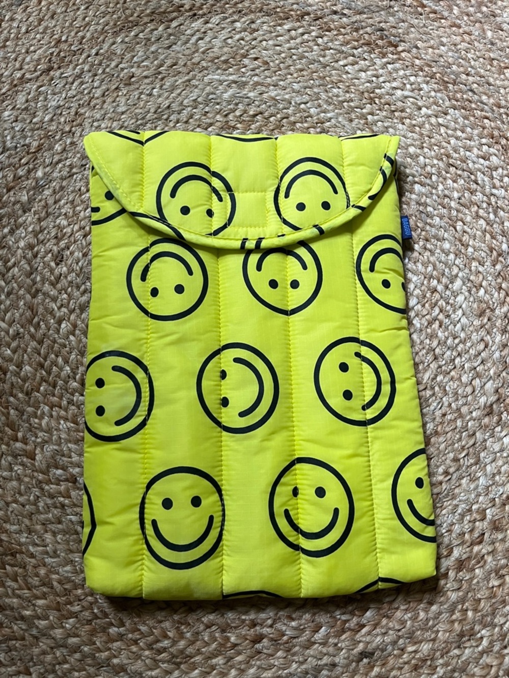 BAGGU Yellow Smiley Face Padded Laptop Sleeve 13in